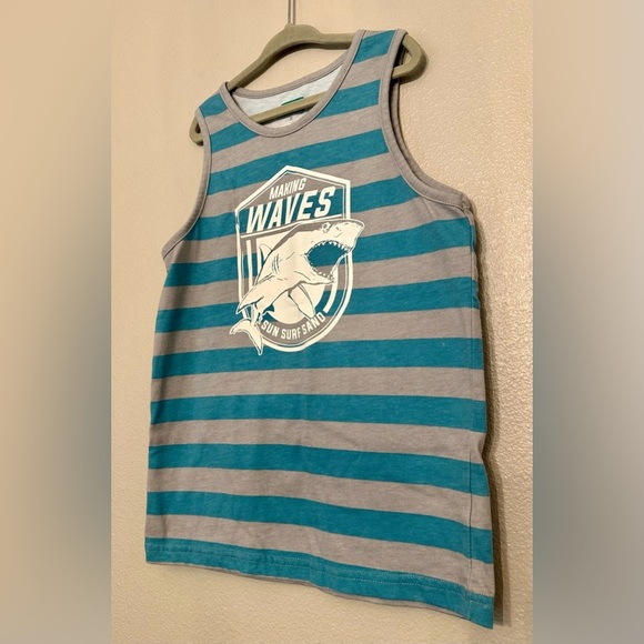 Bundle of 2 tanks size 8 - Picture 3 of 8